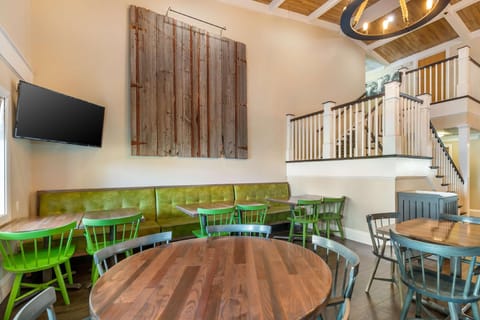 Best Western Plus University Park Inn & Suites Hotel in Ames