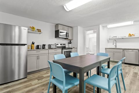 Quality Inn & Suites at Tropicana Field Hotel in St Petersburg