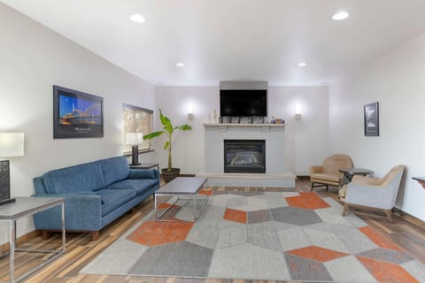 Comfort Inn & Suites Davenport - Quad Cities Hotel in Davenport