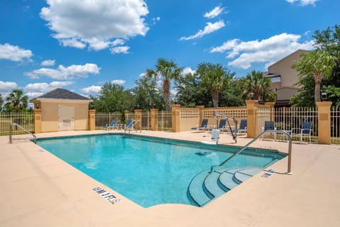 Comfort Inn & Suites Marianna I-10 Hotel in Alabama