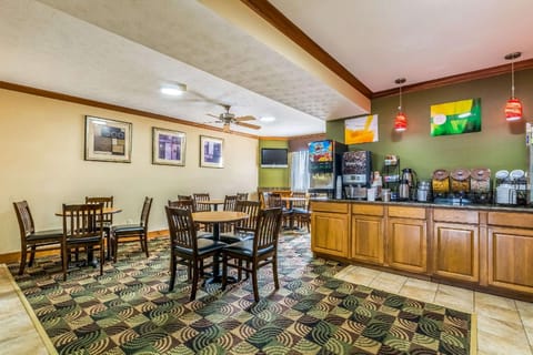 Quality Inn I-74 Batesville Hotel in Indiana