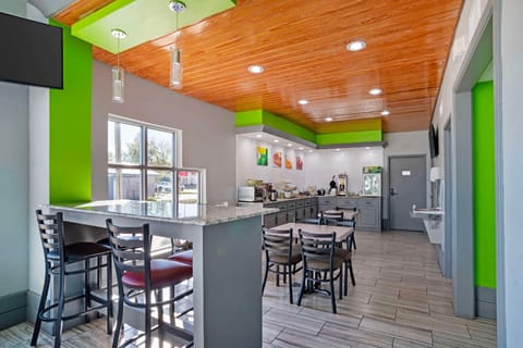 Quality Inn Brookhaven Hotel in Mississippi