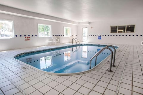 Comfort Inn Muscatine near Hwy 61 Hotel in Muscatine