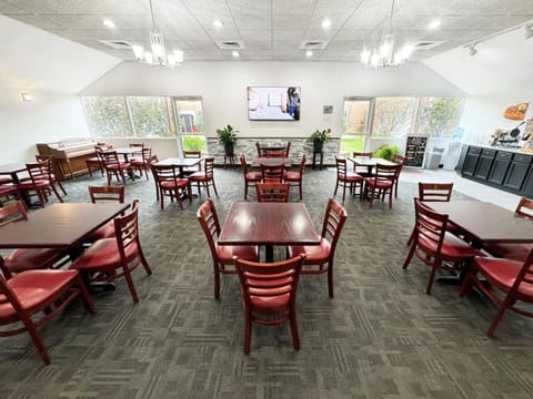 Econo Lodge Wausau - Rothschild Hotel in Wisconsin