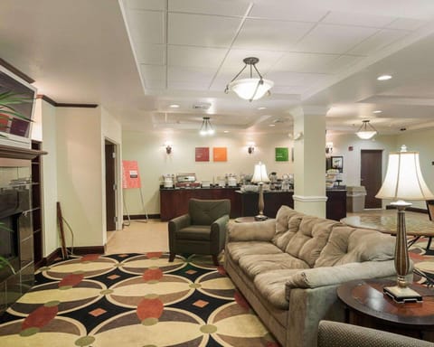 Comfort Suites Abingdon I-81 Hotel in Abingdon