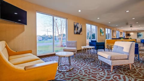 Best Western Dothan Inn & Suites Hotel in Dothan