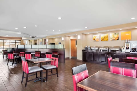 Comfort Suites Gulfport Central Hotel in Gulfport