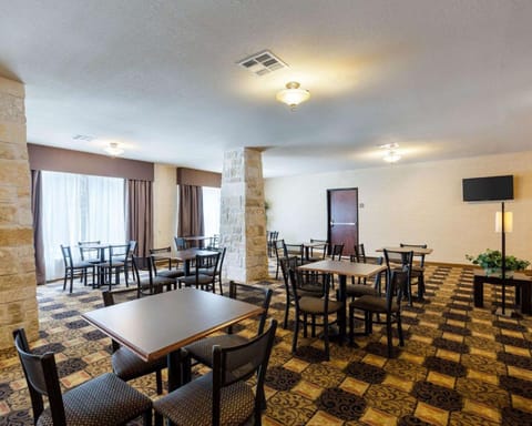 Quality Suites Huntsville Near University Hotel in Huntsville