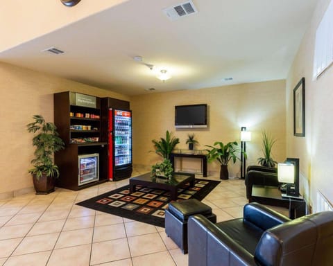 Quality Suites Huntsville Near University Hotel in Huntsville