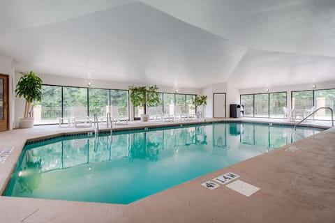 Comfort Suites Lafayette University Area Hotel in Lafayette