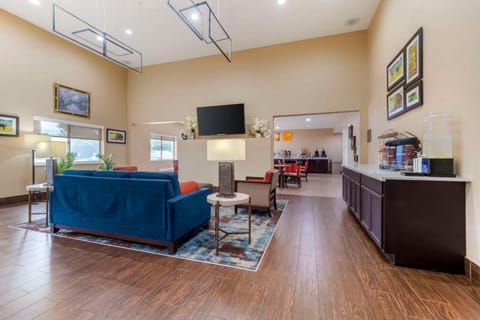 Comfort Suites Keeneland Hotel in Lexington