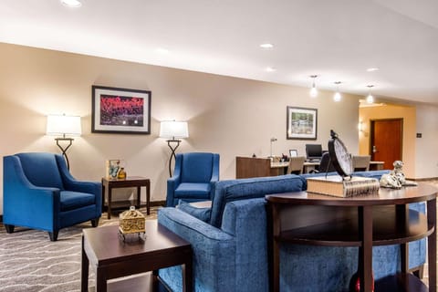 Comfort Suites Manchester near Arnold AFB Hotel in Tennessee