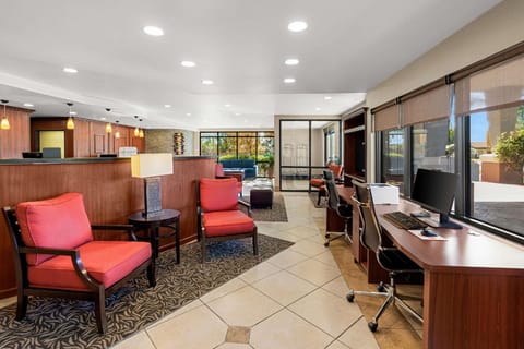 Comfort Suites Vacaville-Napa Valley Area Hotel in Vacaville