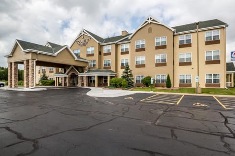 Country Inn & Suites by Radisson, Fond du Lac, WI Hotel in Fond du Lac