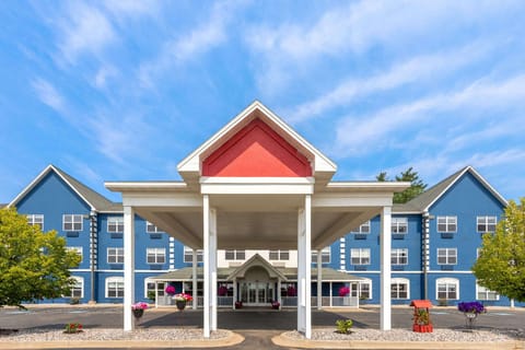 AmericInn by Wyndham Iron Mountain Hotel in Iron Mountain