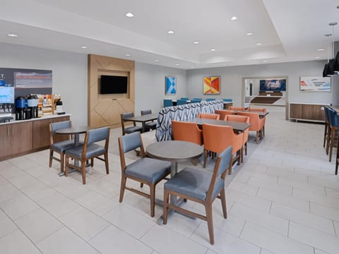 Holiday Inn Express & Suites Lakeland North - I-4 By IHG Hotel in Lakeland