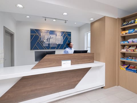 Holiday Inn Express & Suites Lakeland North - I-4 By IHG Hotel in Lakeland