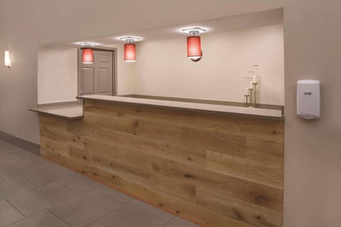 Country Inn & Suites by Radisson, Waterloo, IA Hotel in Waterloo