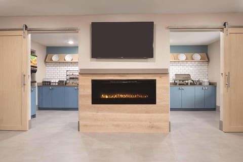 Country Inn & Suites by Radisson, Waterloo, IA Hotel in Waterloo