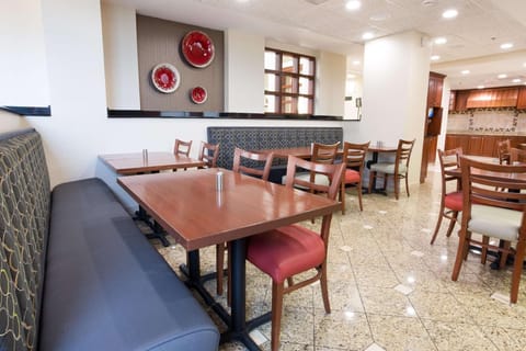 Drury Inn & Suites Joplin Hotel in Joplin