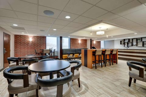 Drury Inn & Suites Springfield IL Hotel in Lake Springfield