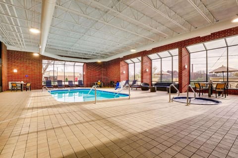 Drury Inn & Suites Springfield IL Hotel in Lake Springfield