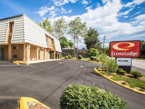 Econo Lodge Biltmore Hotel in Asheville
