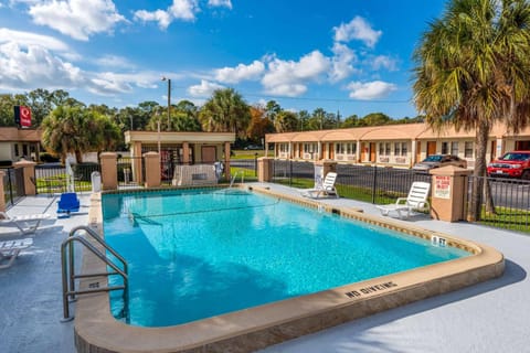 Econo Lodge Crystal River Hotel in Crystal River