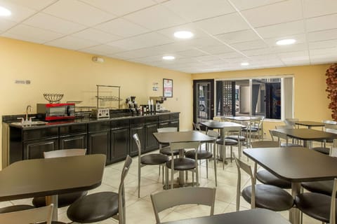 Econo Lodge Fort Knox Hotel in Indiana