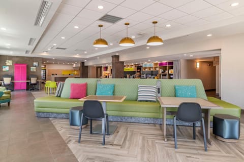 Home2 Suites by Hilton Bangor Hotel in Bangor
