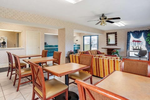 Econo Lodge Pearl - Jackson Hotel in Richland