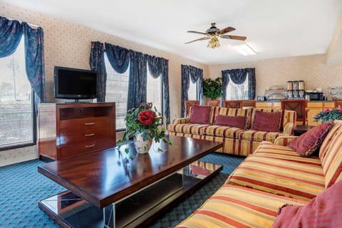 Econo Lodge Pearl - Jackson Hotel in Richland