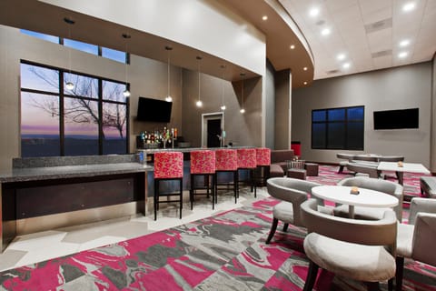 Hampton Inn & Suites Oakland Airport-Alameda Hotel in Alameda