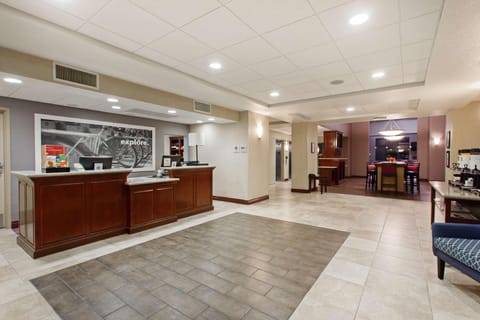 Hampton Inn & Suites Oakland Airport-Alameda Hotel in Alameda