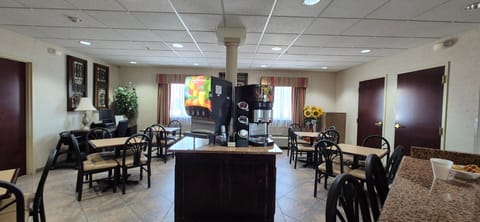 HomeTown Hotel Bryant Hotel in Bryant