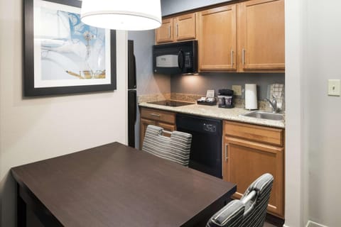 Homewood Suites by Hilton Cedar Rapids-North Hotel in Cedar Rapids