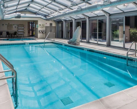 Quality Inn & Suites Peoria North Hotel in Peoria