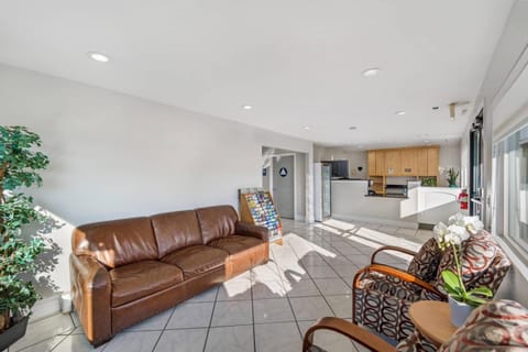 Rodeway Inn Stockton Highway 99 Hotel in Stockton