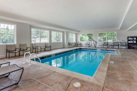 Comfort Suites Clarksville near Governors Square Mall Hotel in Clarksville