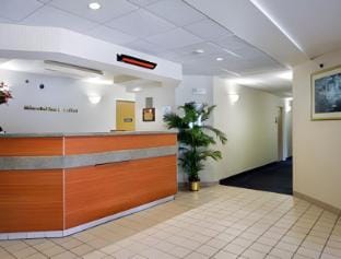 Americas Best Value Inn & Suites Racine Hotel in Racine