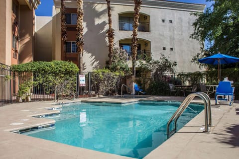 Spark by Hilton Glendale Phoenix North Hotel in Glendale