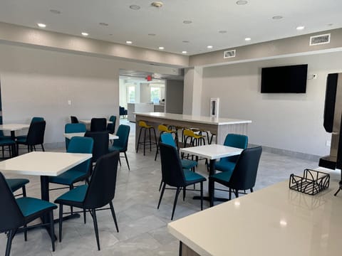 Sonesta Essential La Porte Hotel in La Porte