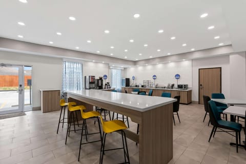 Sonesta Essential La Porte Hotel in La Porte