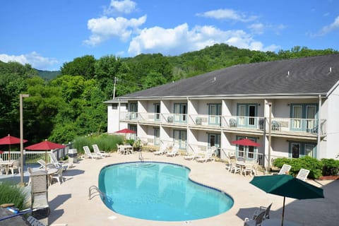 Quality Inn Cherokee Riverside Hotel in Cherokee