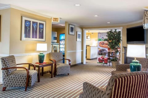 Quality Inn Colchester - Burlington Hotel in Burlington