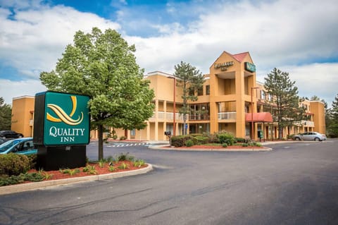 Quality Inn Colchester - Burlington Hotel in Burlington