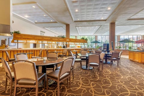 Quality Inn Exit 4 Hotel in Clarksville