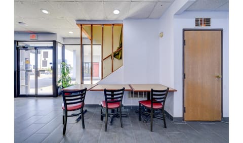 Capital O Travelers Inn Lawton Fort Sill Hotel in Lawton