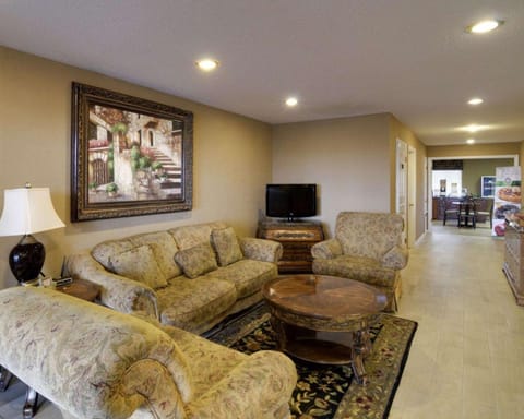 Quality Inn Russellville I-40 Hotel in Russellville