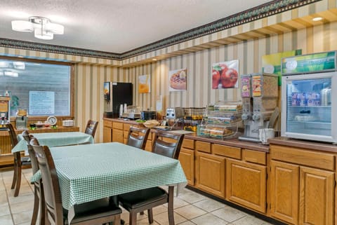 Quality Inn Saint Ignace I-75 Hotel in Saint Ignace